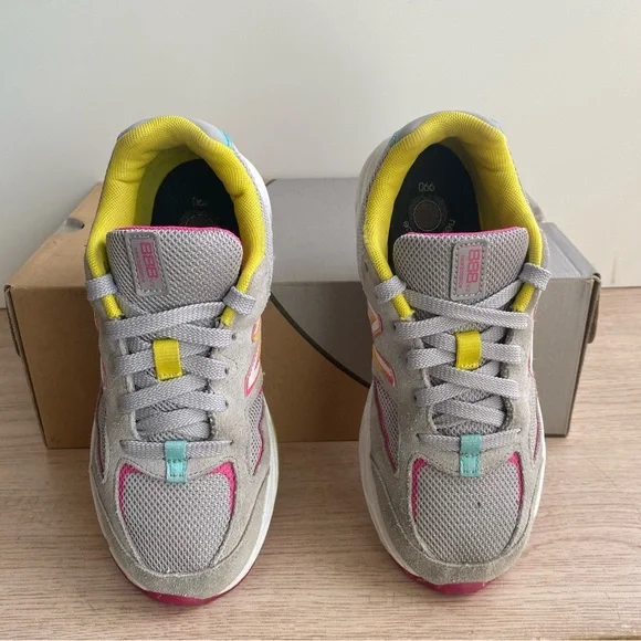 New Balance 888 v2 Grey/Pink Kids Sneakers - SZ 3 Y - Picture 12 of 15